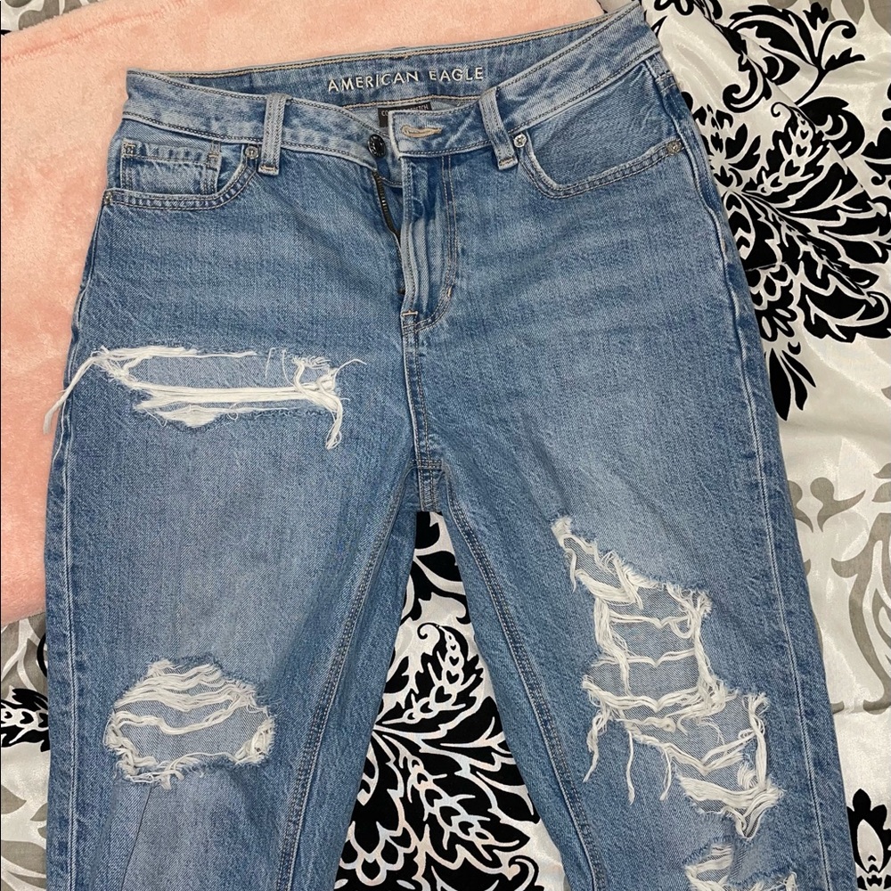 American Eagle Mom Jeans